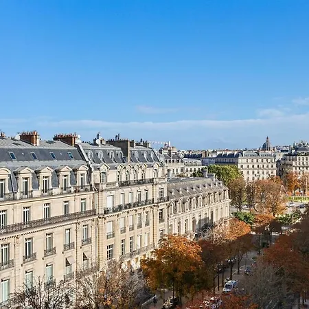 Avenue Montaigne شقة باريس