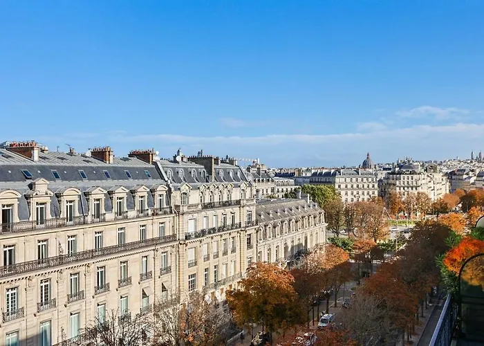 Avenue Montaigne Appartement Paris