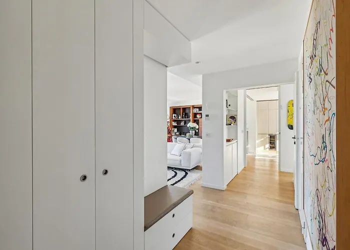 Apartament Avenue Montaigne Paryż