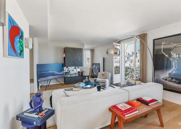 Avenue Montaigne Apartament *